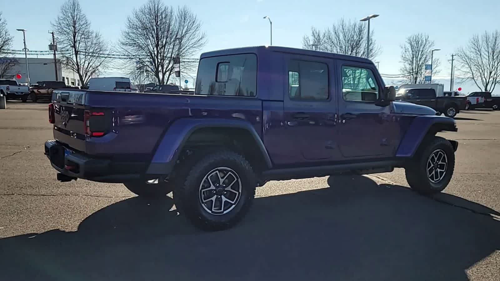 Thumbnail: 2026 Jeep Gladiator - 8