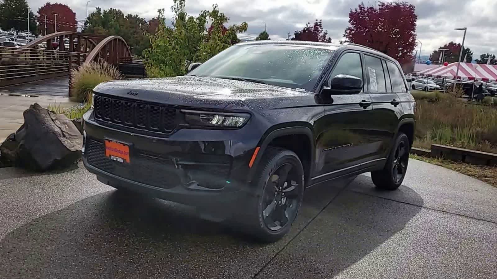 Thumbnail: 2025 Jeep Grand Cherokee - 3