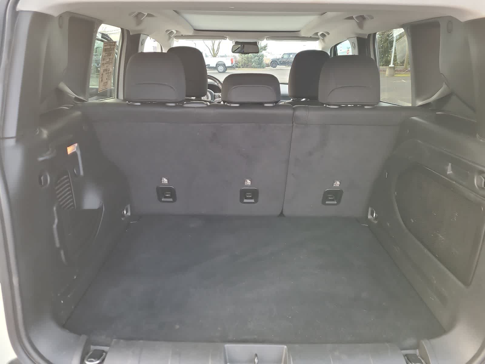 Thumbnail: 2023 Jeep Renegade - 27