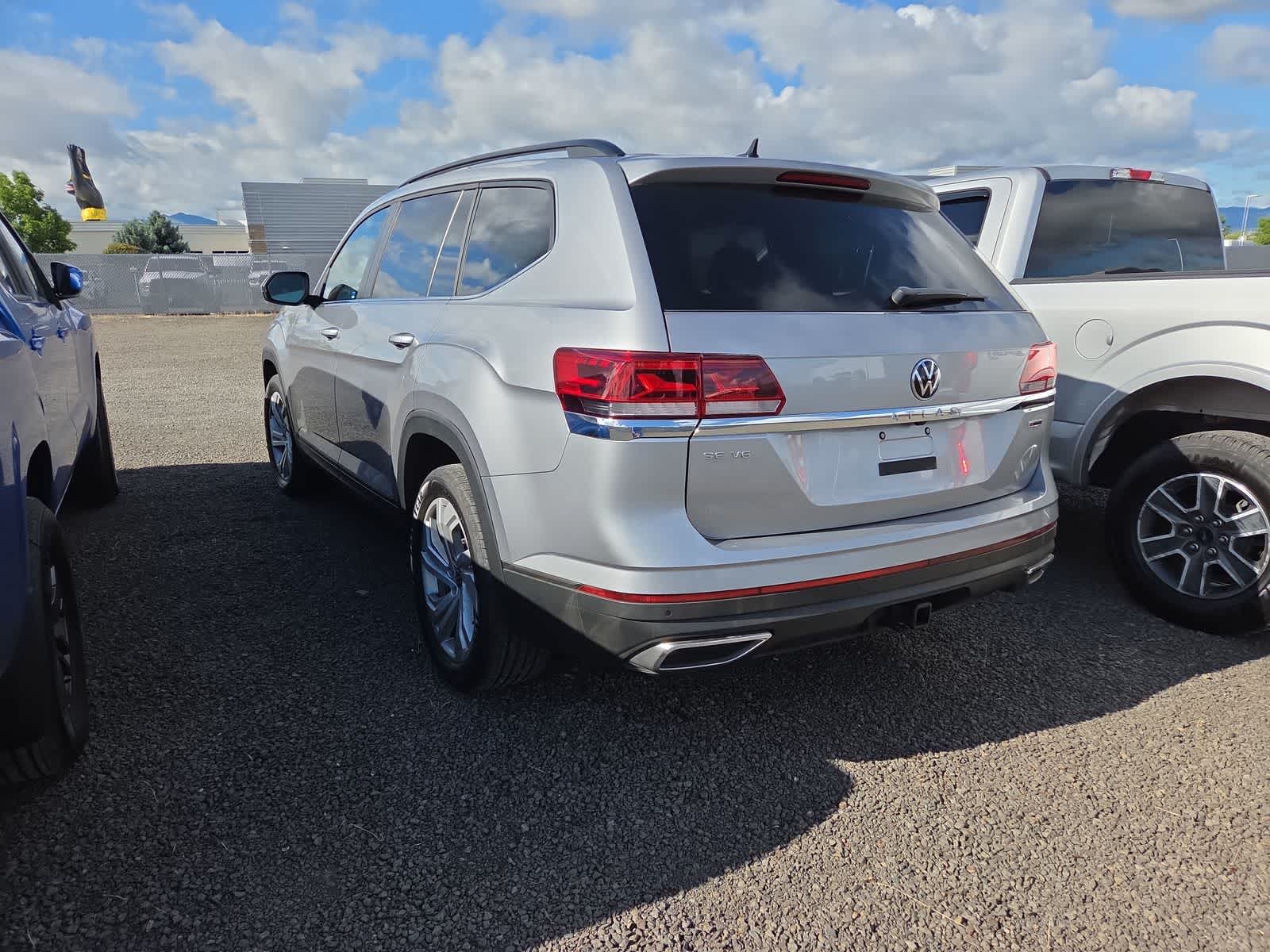 Thumbnail: 2022 Volkswagen Atlas - 3