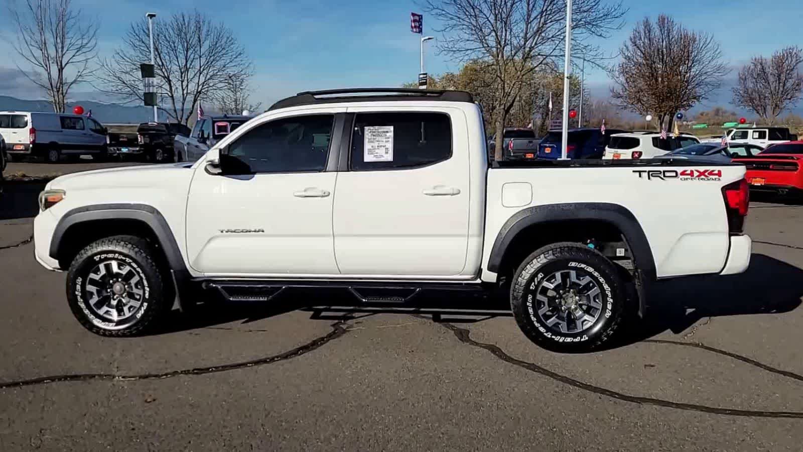 Thumbnail: 2019 Toyota Tacoma - 5
