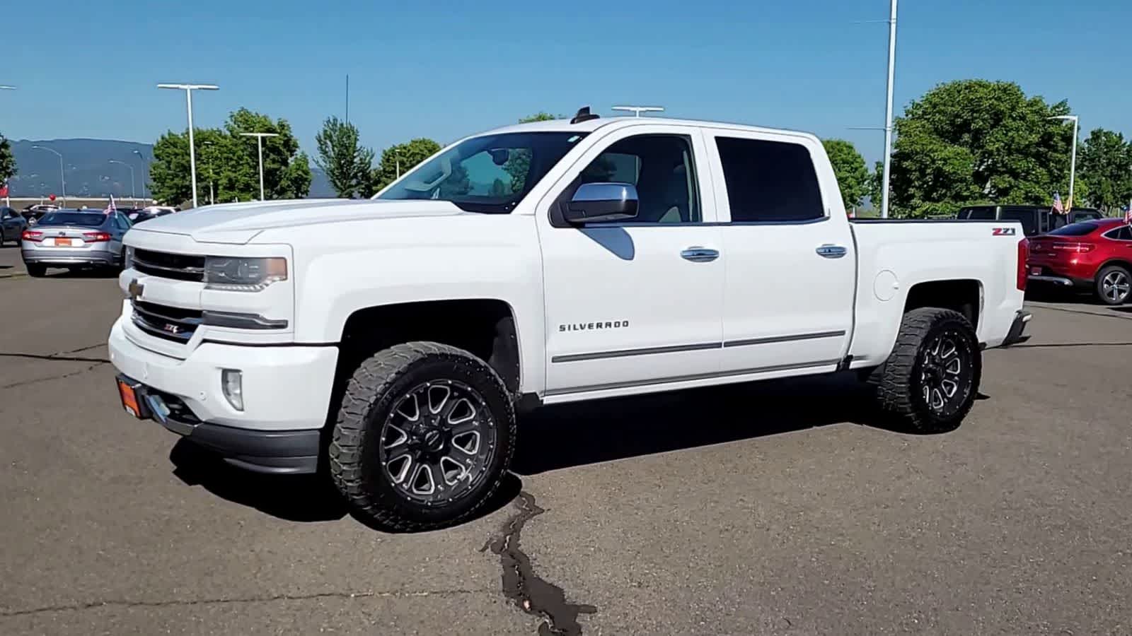 Thumbnail: 2016 Chevrolet Silverado 1500 - 4