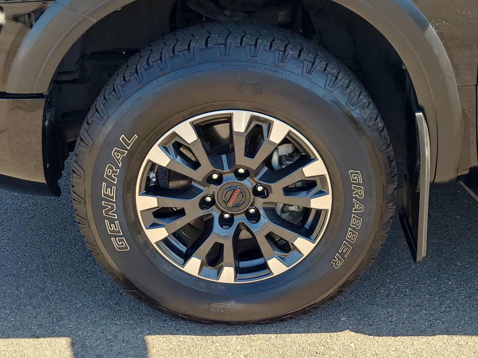 2021 Nissan Titan PRO-4X 16