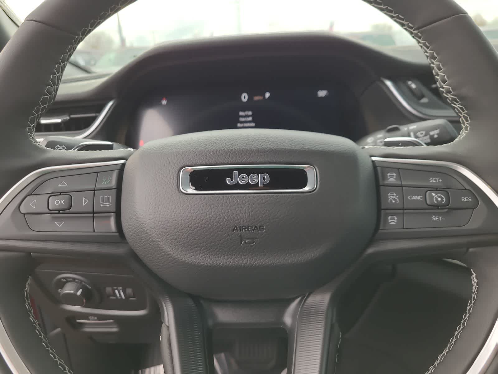 Thumbnail: 2025 Jeep Grand Cherokee - 23