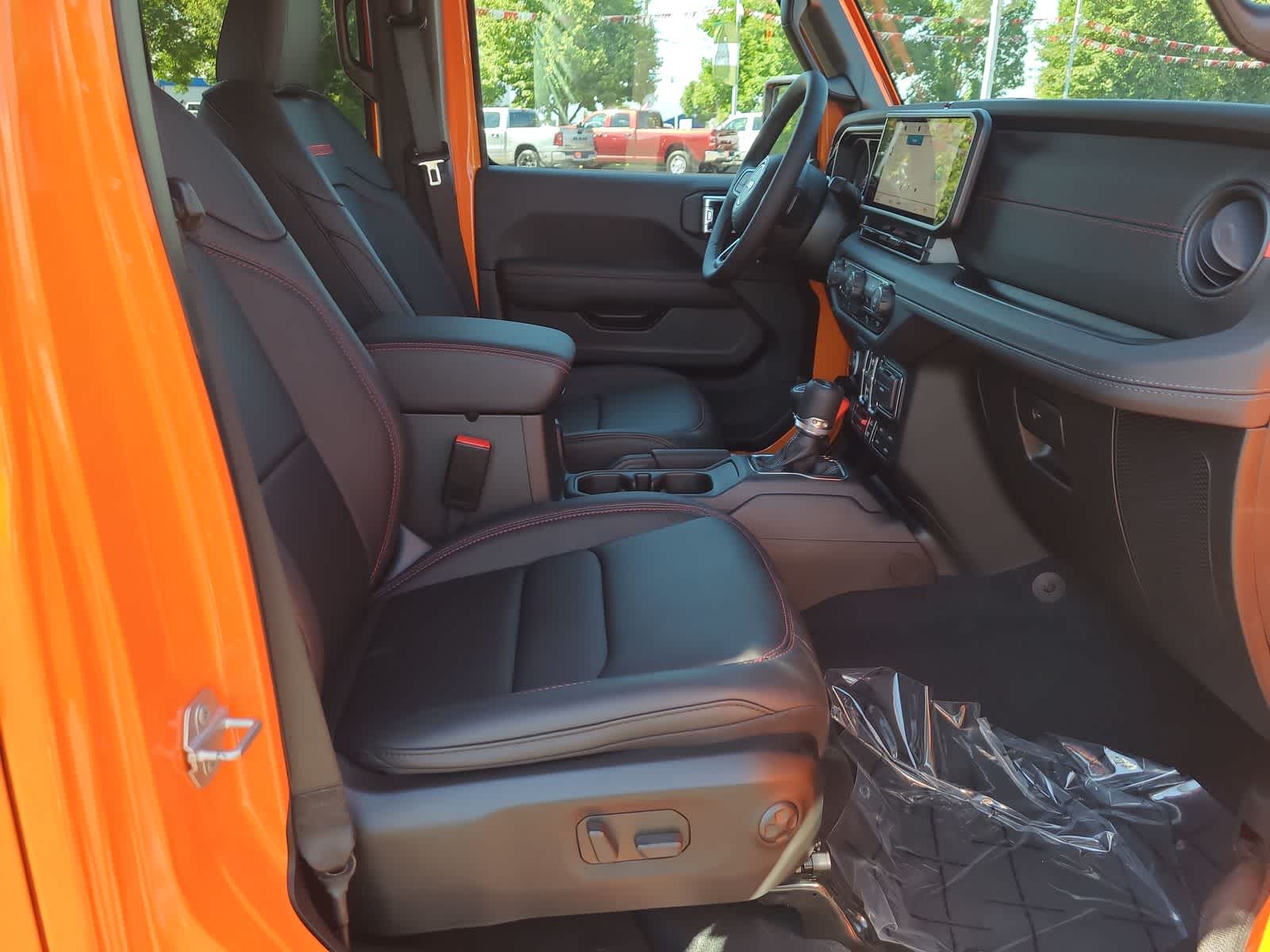 Thumbnail: 2025 Jeep Wrangler - 22