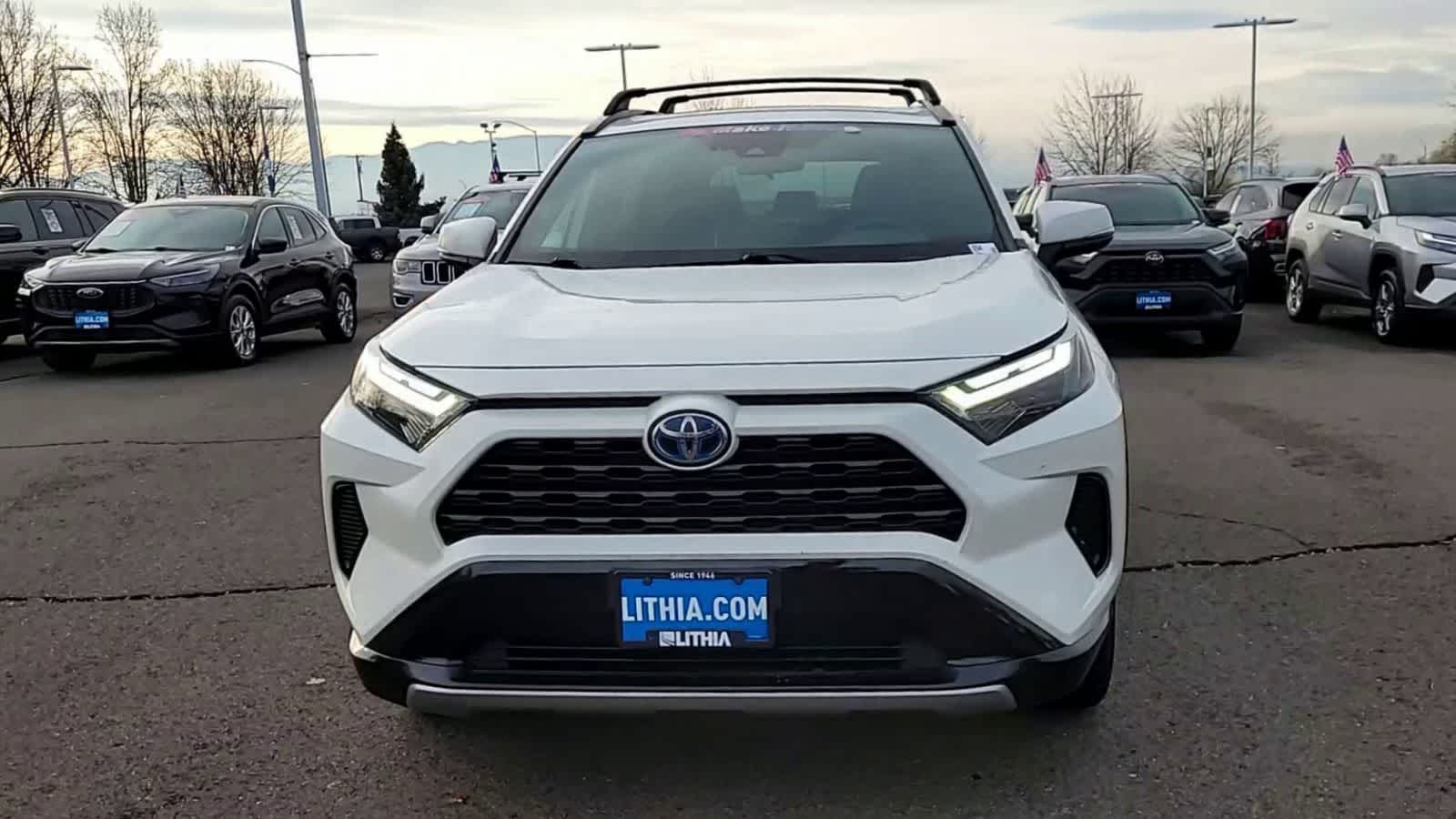 Thumbnail: 2022 Toyota RAV4 - 3