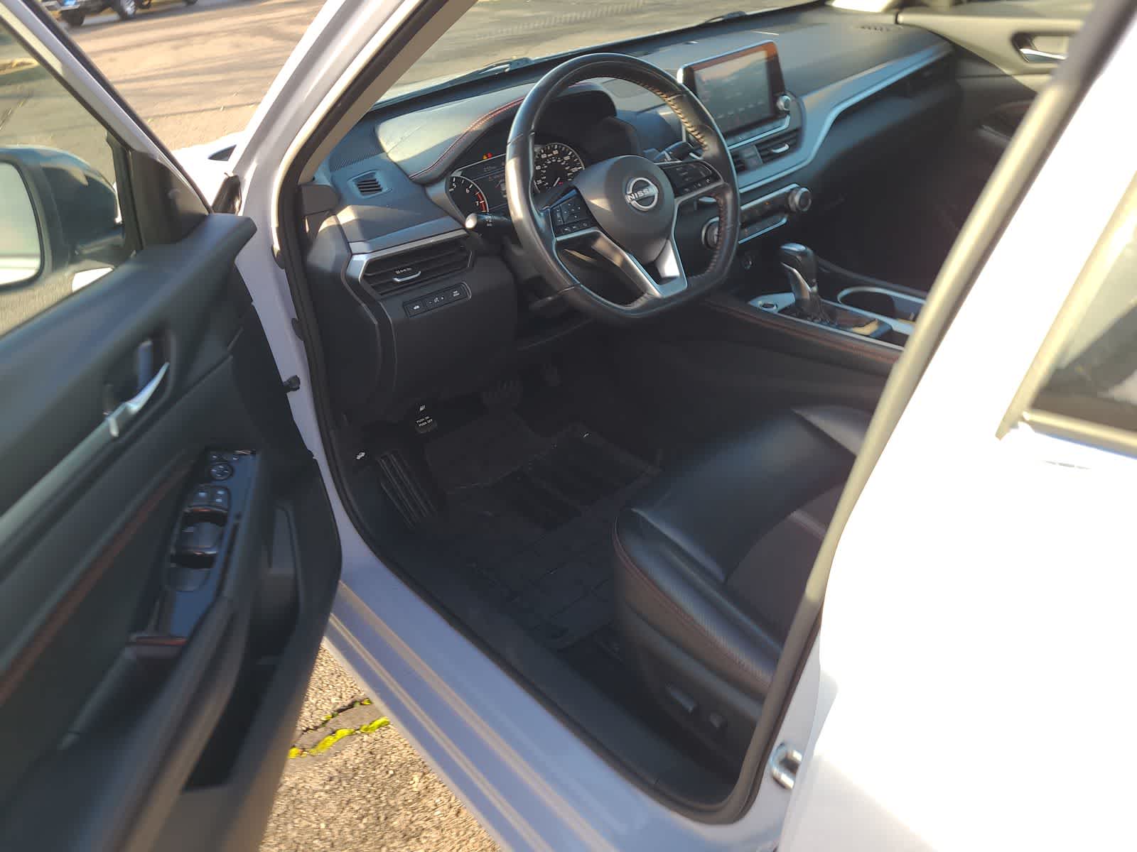 Thumbnail: 2023 Nissan Altima - 10