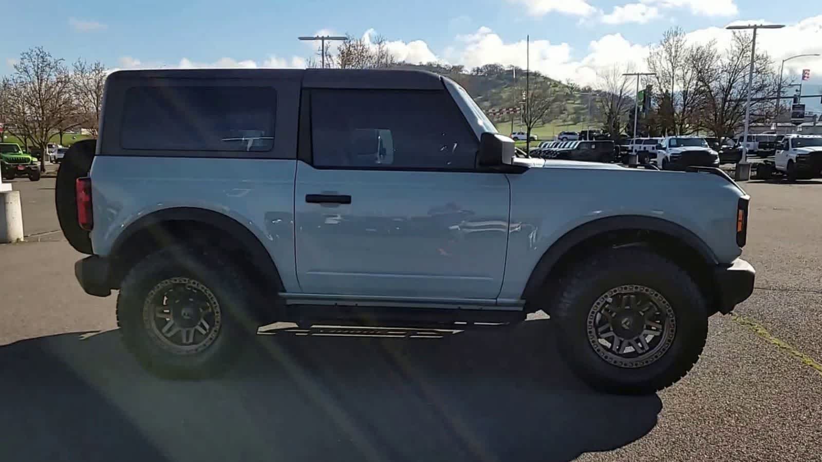 Thumbnail: 2023 Ford Bronco - 9