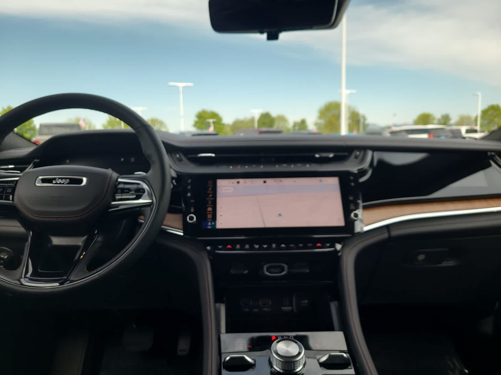 Thumbnail: 2026 Jeep Grand Cherokee - 18
