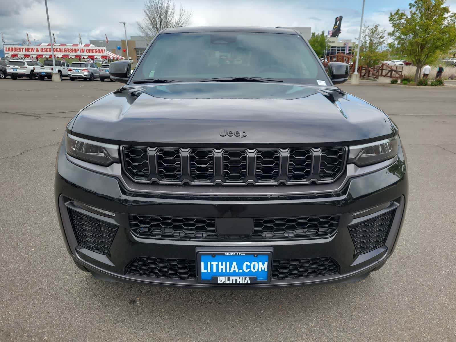 Thumbnail: 2026 Jeep Grand Cherokee - 14