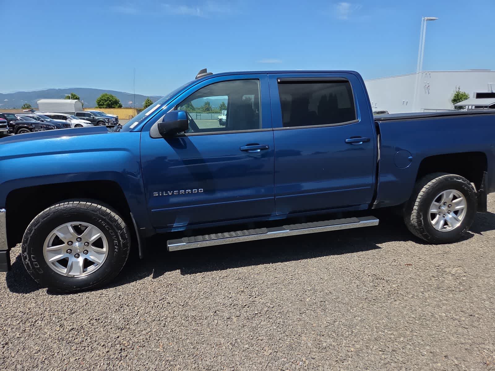 Thumbnail: 2018 Chevrolet Silverado 1500 - 2