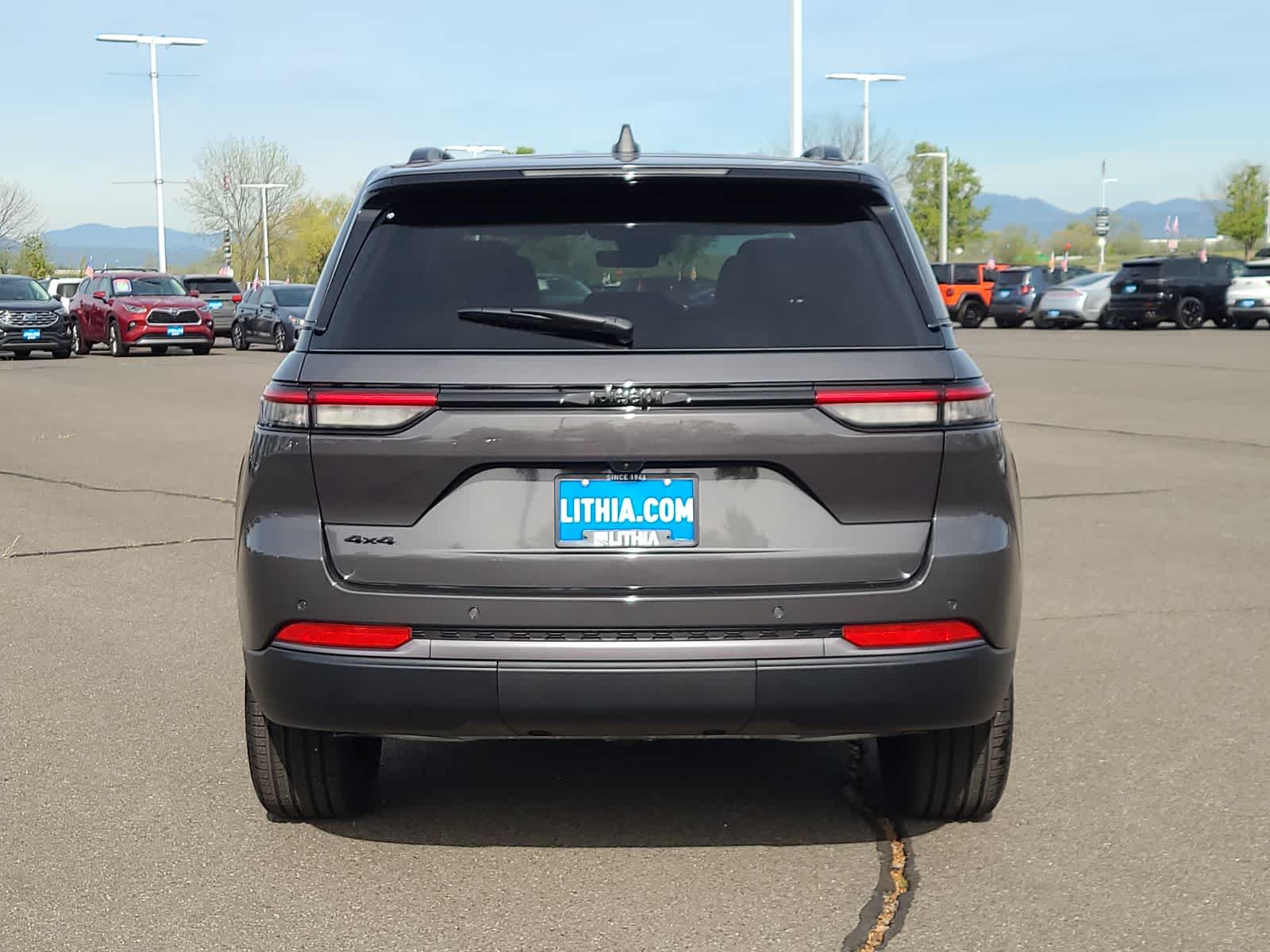 Thumbnail: 2026 Jeep Grand Cherokee - 13