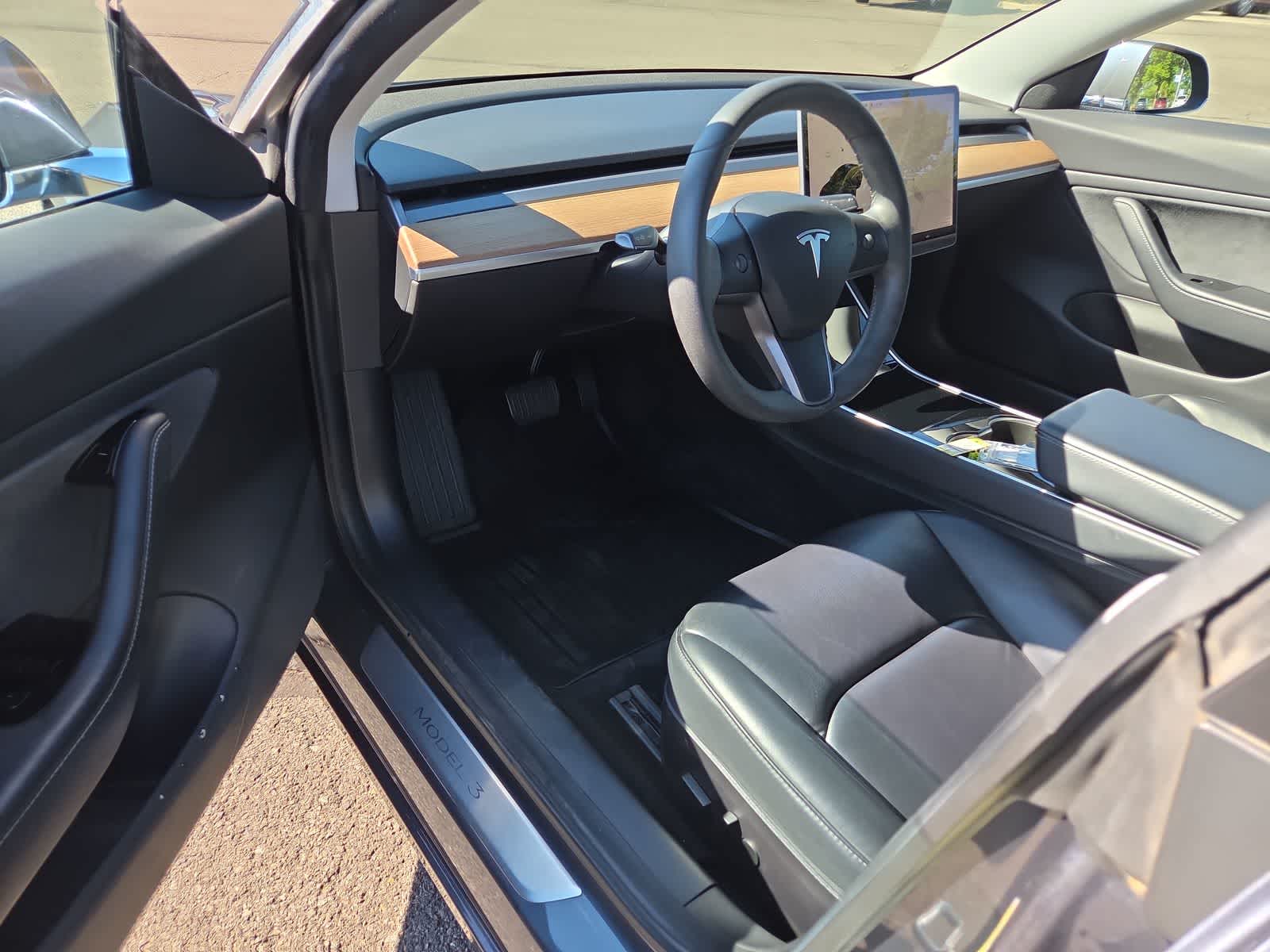 Thumbnail: 2019 Tesla Model 3 - 9