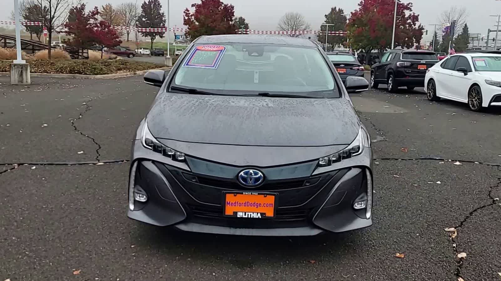 Thumbnail: 2018 Toyota Prius Prime - 3