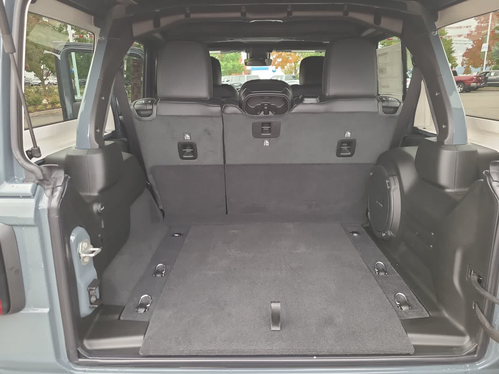 Thumbnail: 2025 Jeep Wrangler - 27