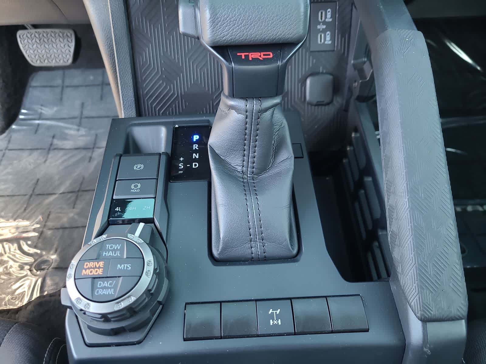 Thumbnail: 2024 Toyota Tacoma - 25