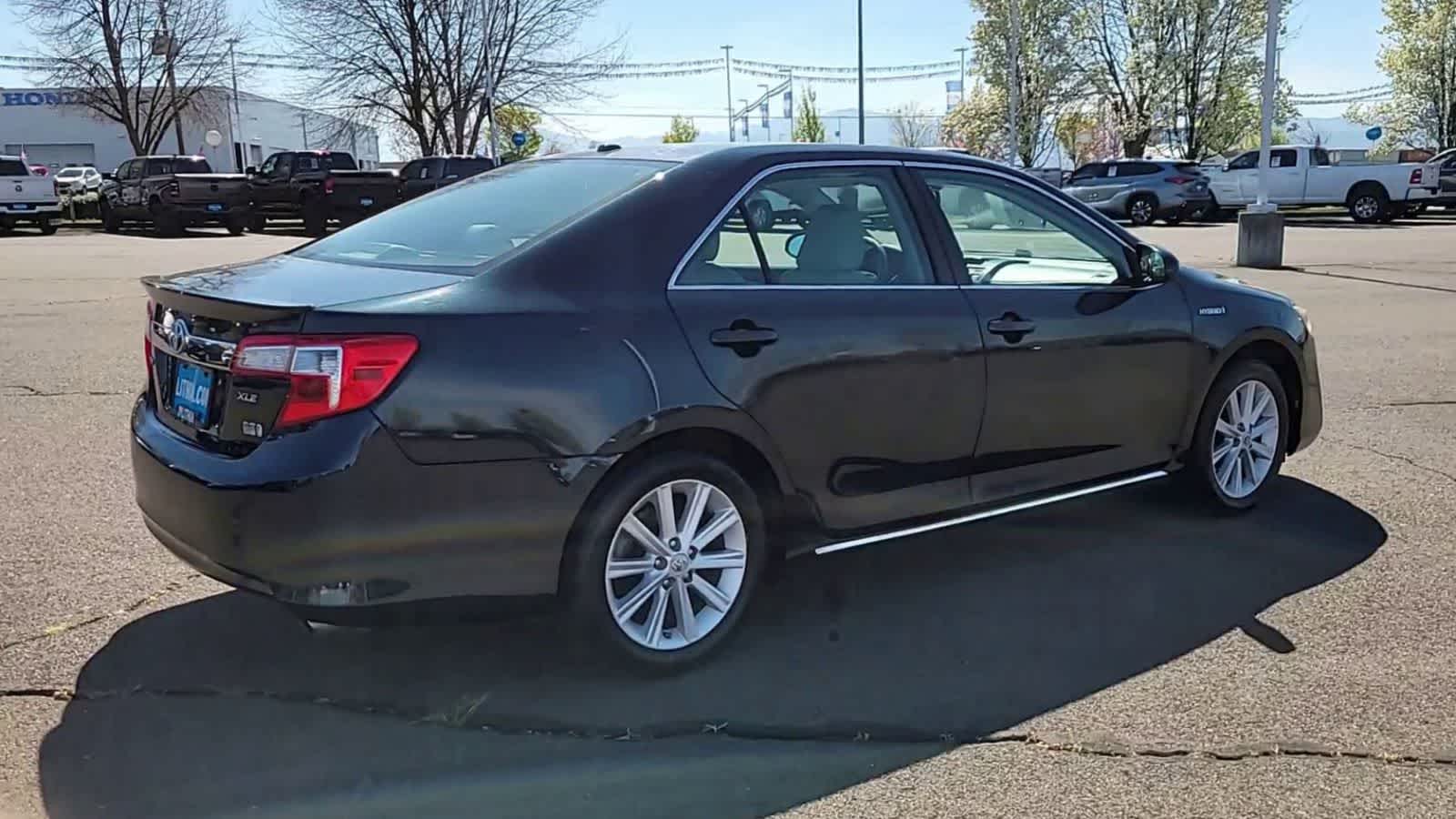 Thumbnail: 2012 Toyota Camry - 8