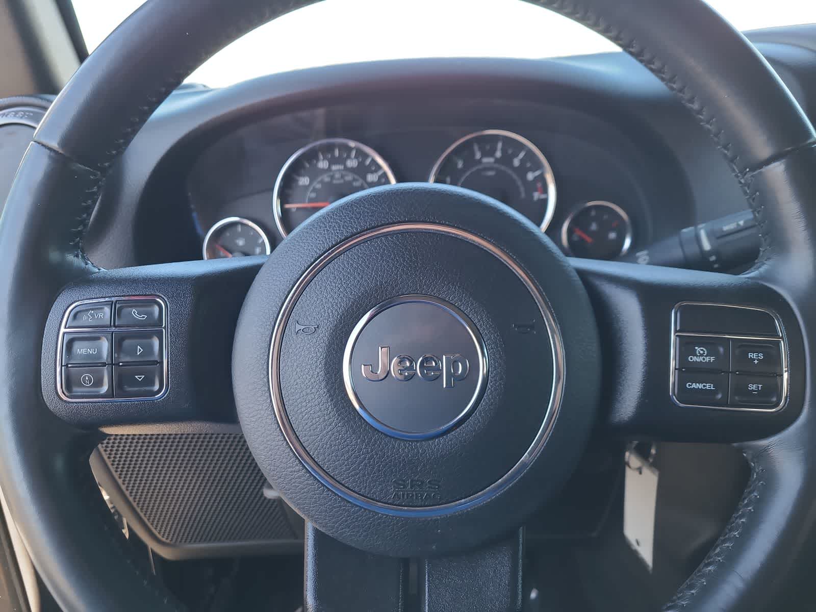 Thumbnail: 2018 Jeep Wrangler - 23