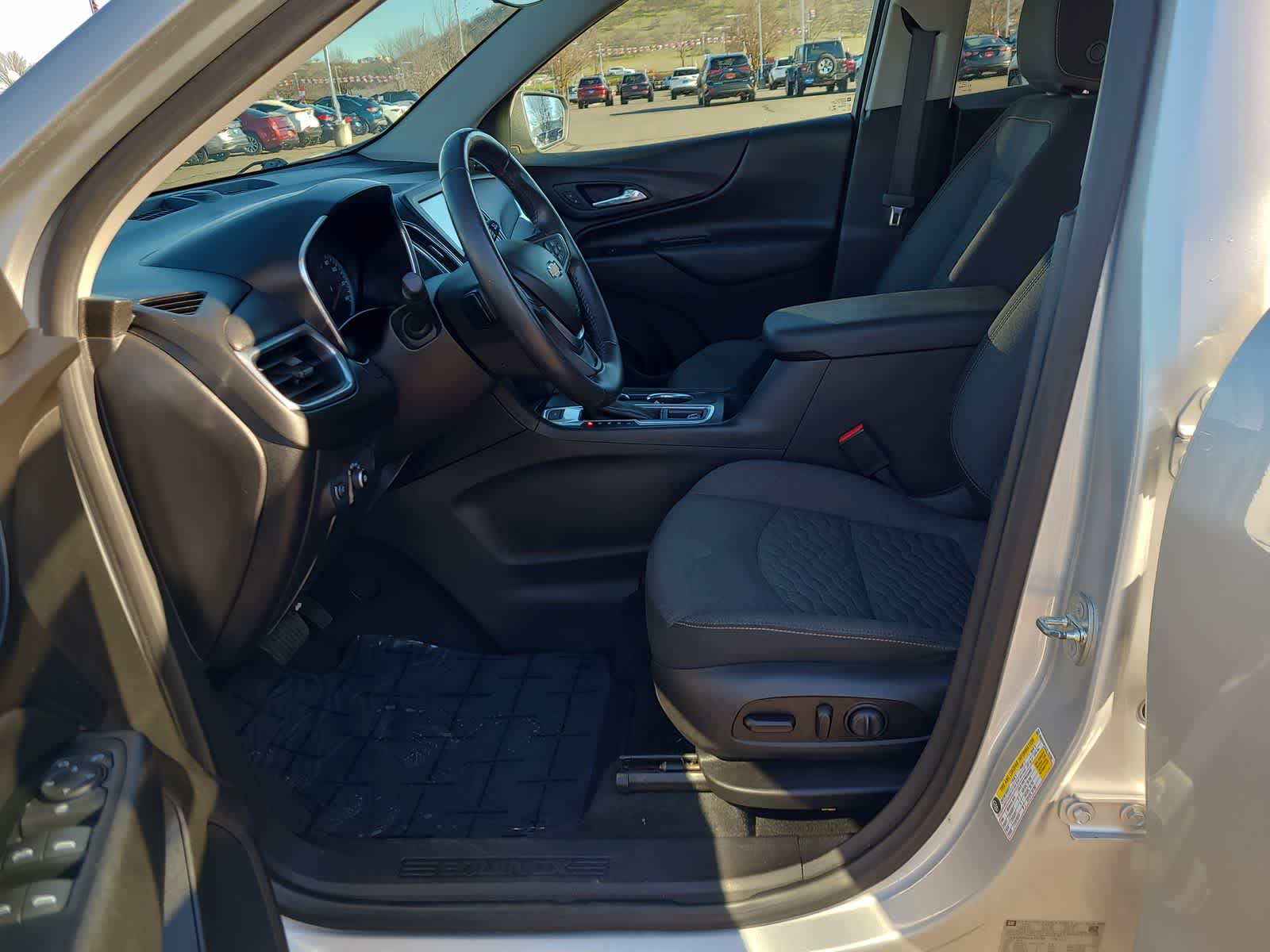 Thumbnail: 2018 Chevrolet Equinox - 19