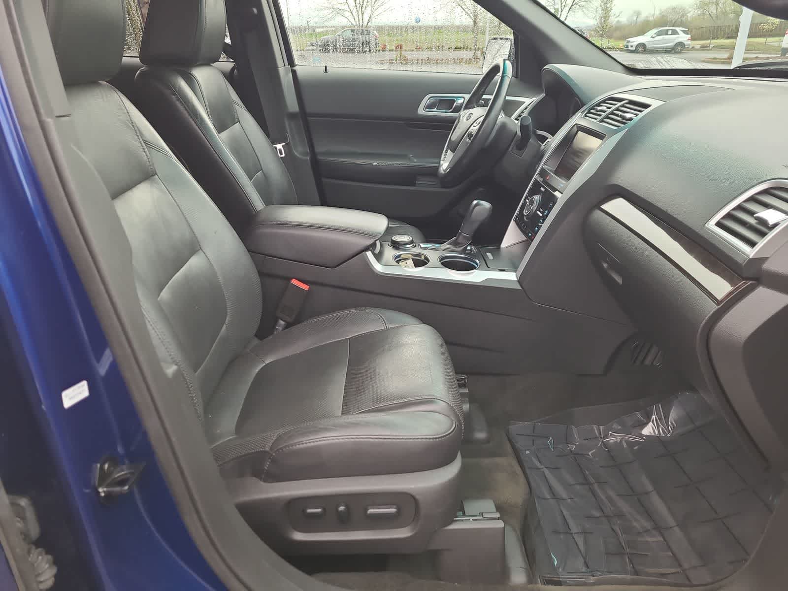 Thumbnail: 2014 Ford Explorer - 22