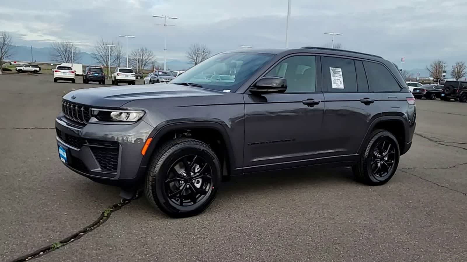 Thumbnail: 2026 Jeep Grand Cherokee - 4