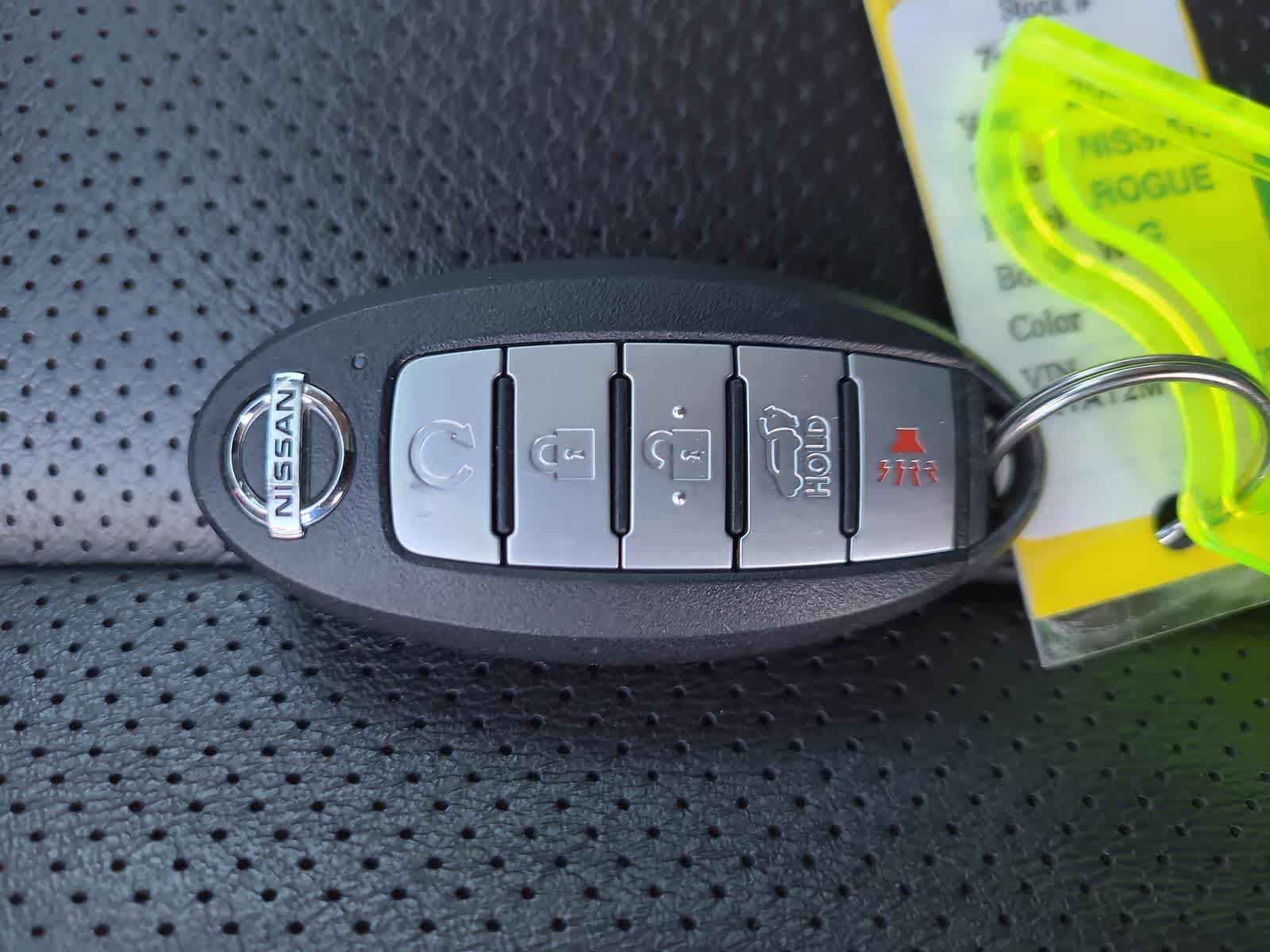 Thumbnail: 2020 Nissan Rogue - 28