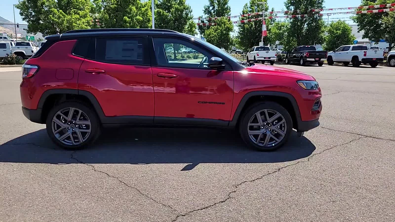 Thumbnail: 2025 Jeep Compass - 9