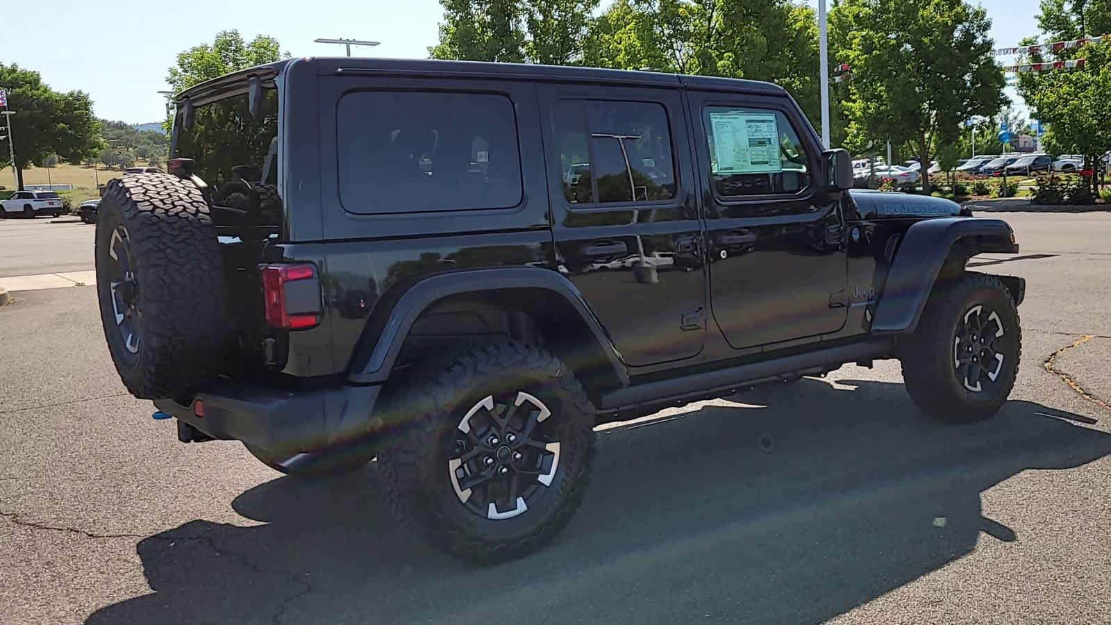 Thumbnail: 2025 Jeep Wrangler - 8
