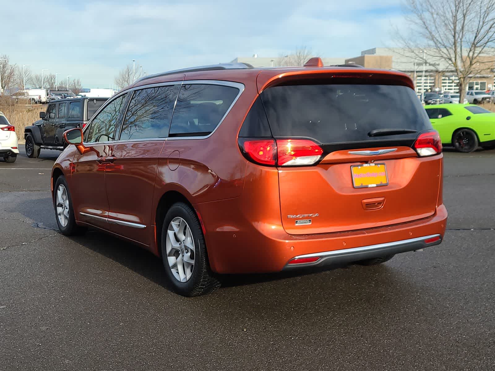 Thumbnail: 2018 Chrysler Pacifica - 12