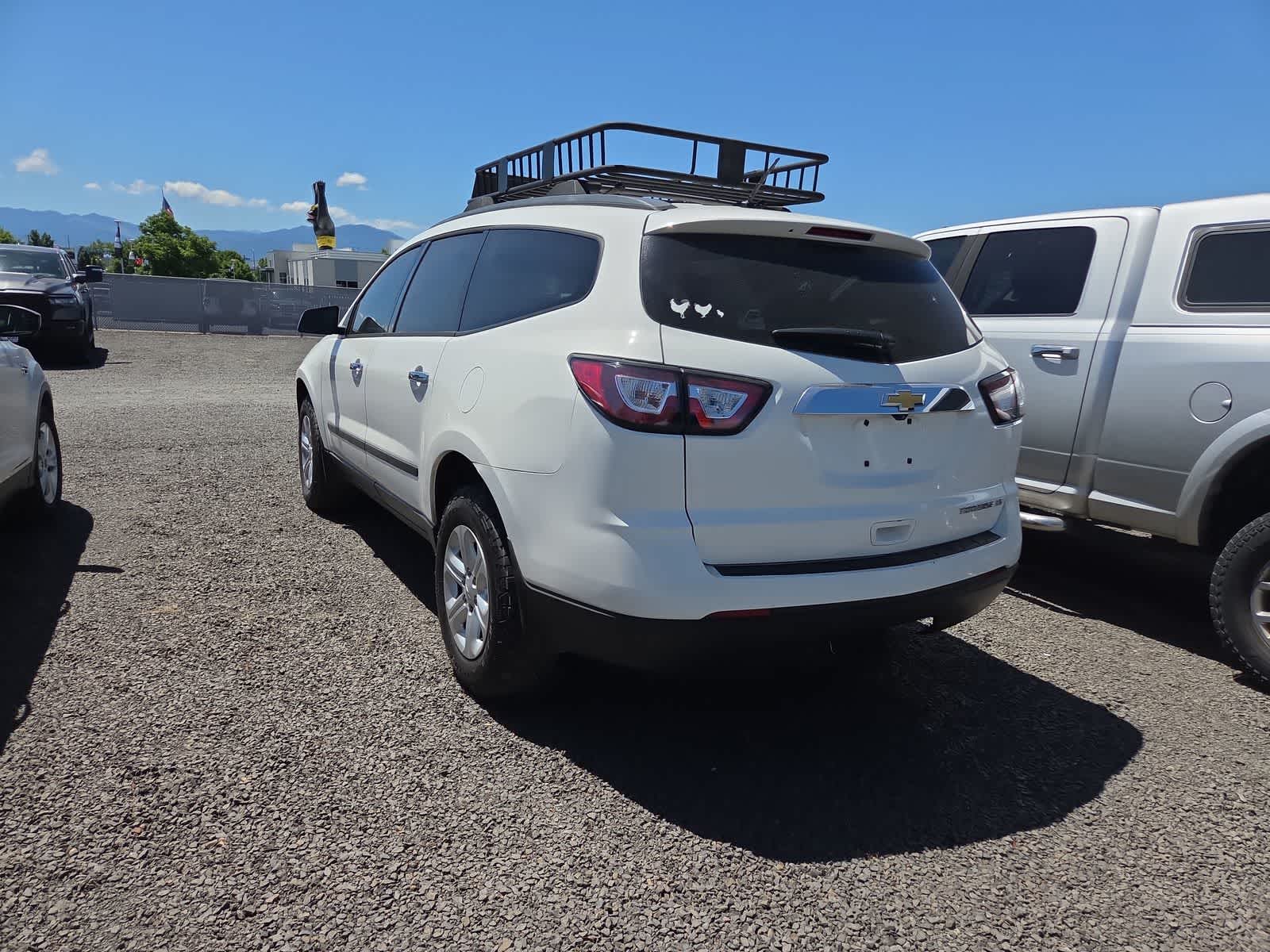 Thumbnail: 2015 Chevrolet Traverse - 3