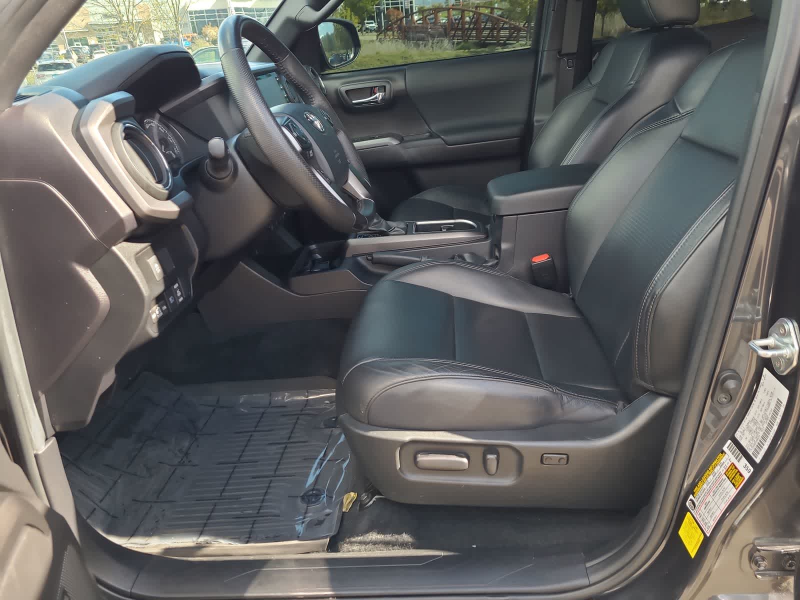 Thumbnail: 2023 Toyota Tacoma - 19