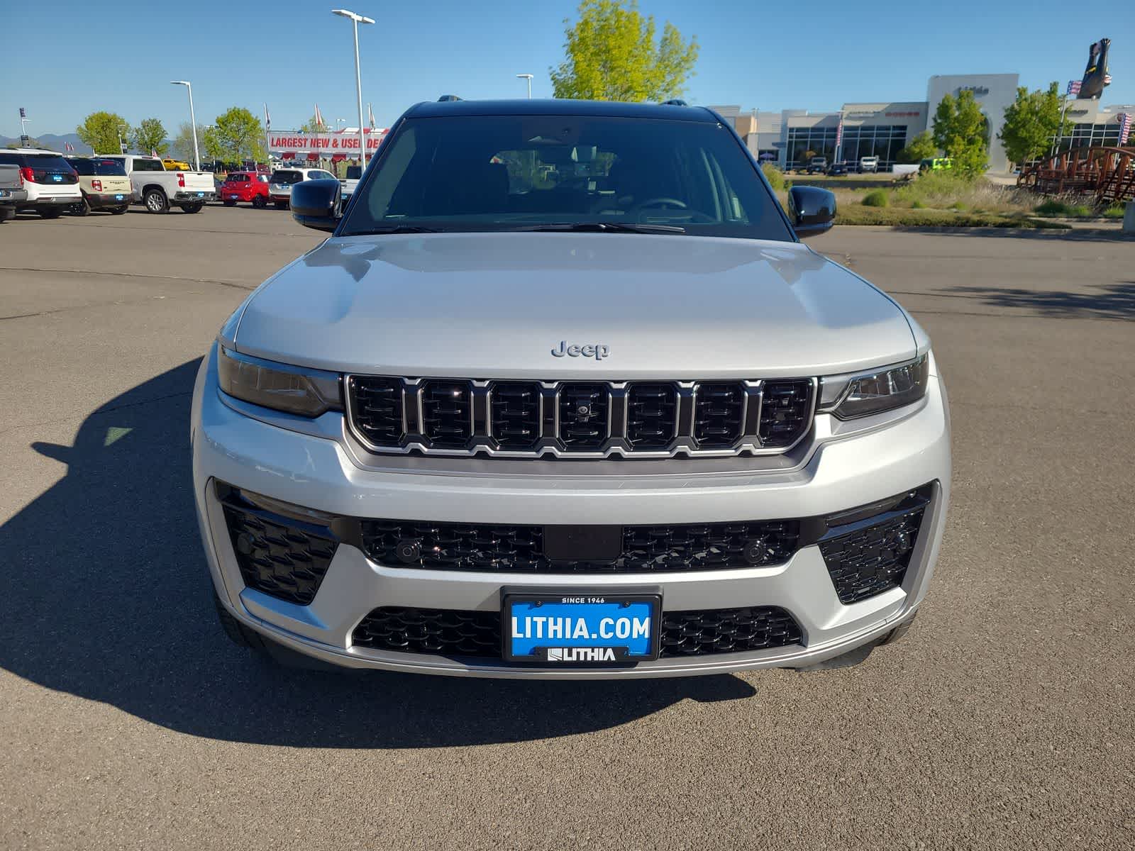 Thumbnail: 2026 Jeep Grand Cherokee - 14