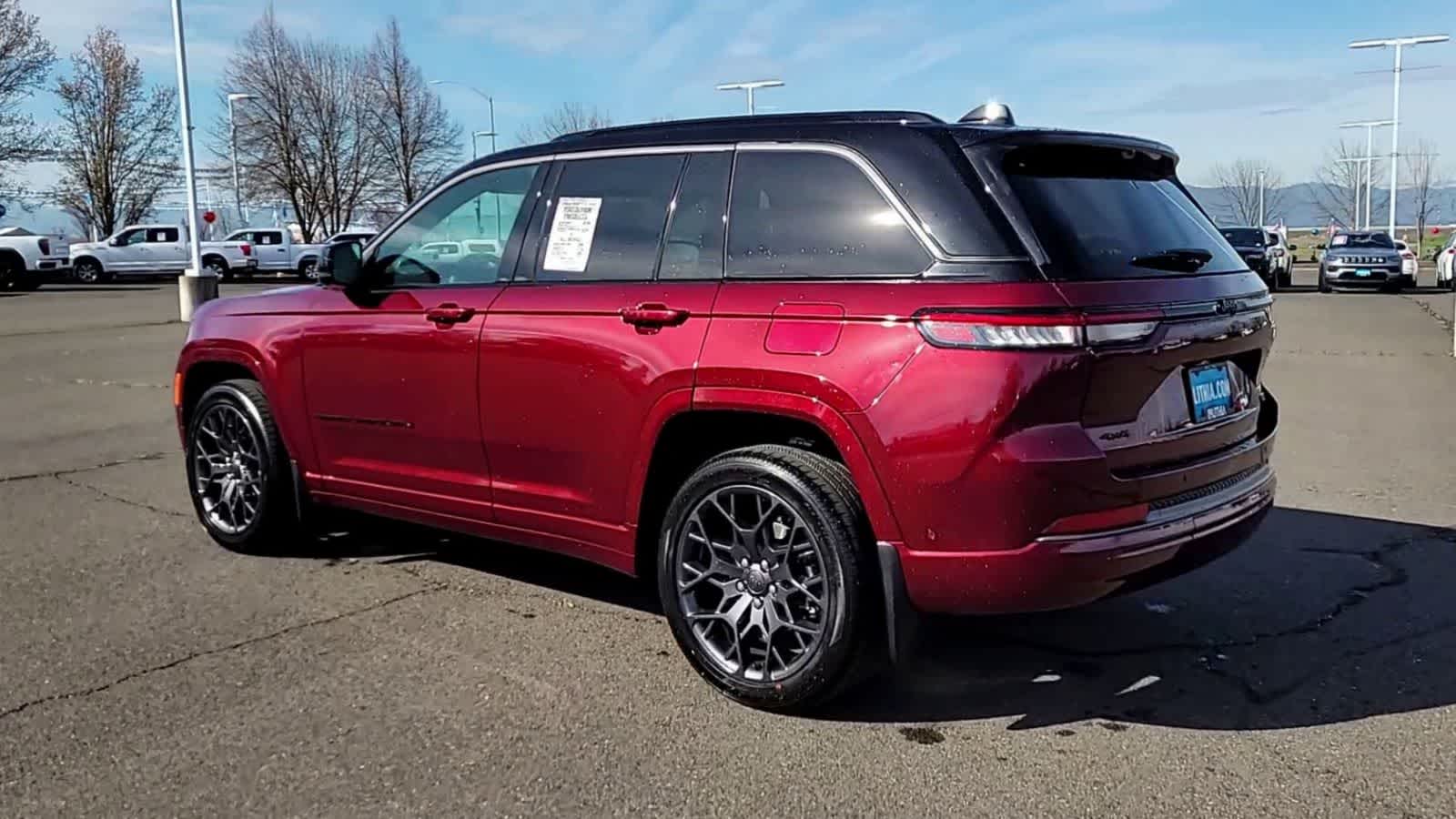 Thumbnail: 2026 Jeep Grand Cherokee - 6