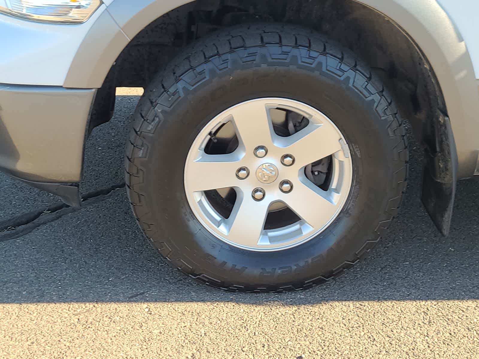 Thumbnail: 2010 Dodge Ram 1500 - 16