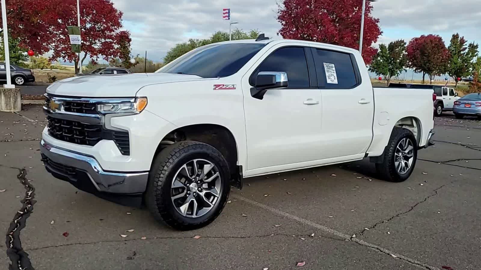 Thumbnail: 2024 Chevrolet Silverado 1500 - 4