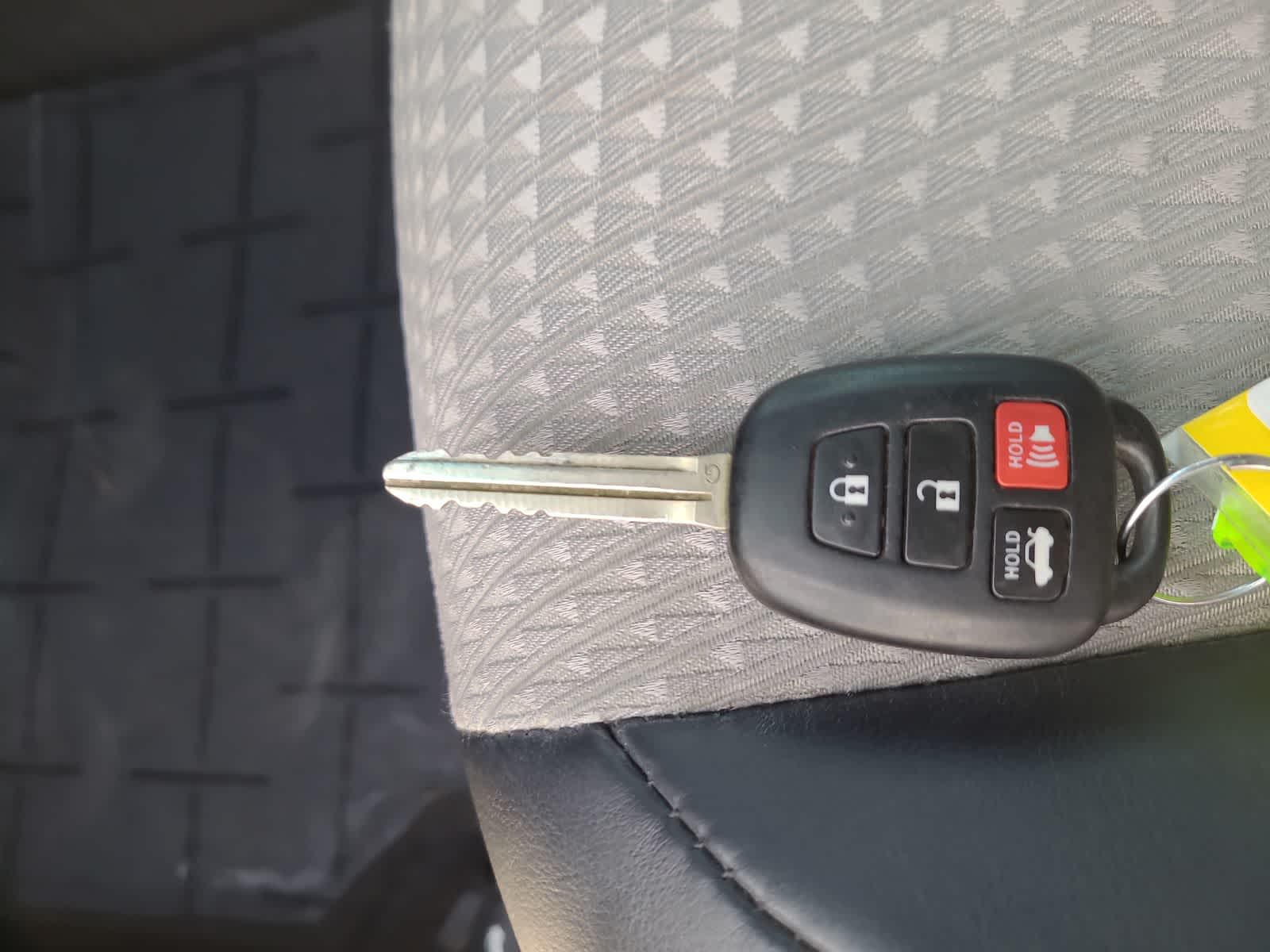 Thumbnail: 2014 Toyota Camry - 28