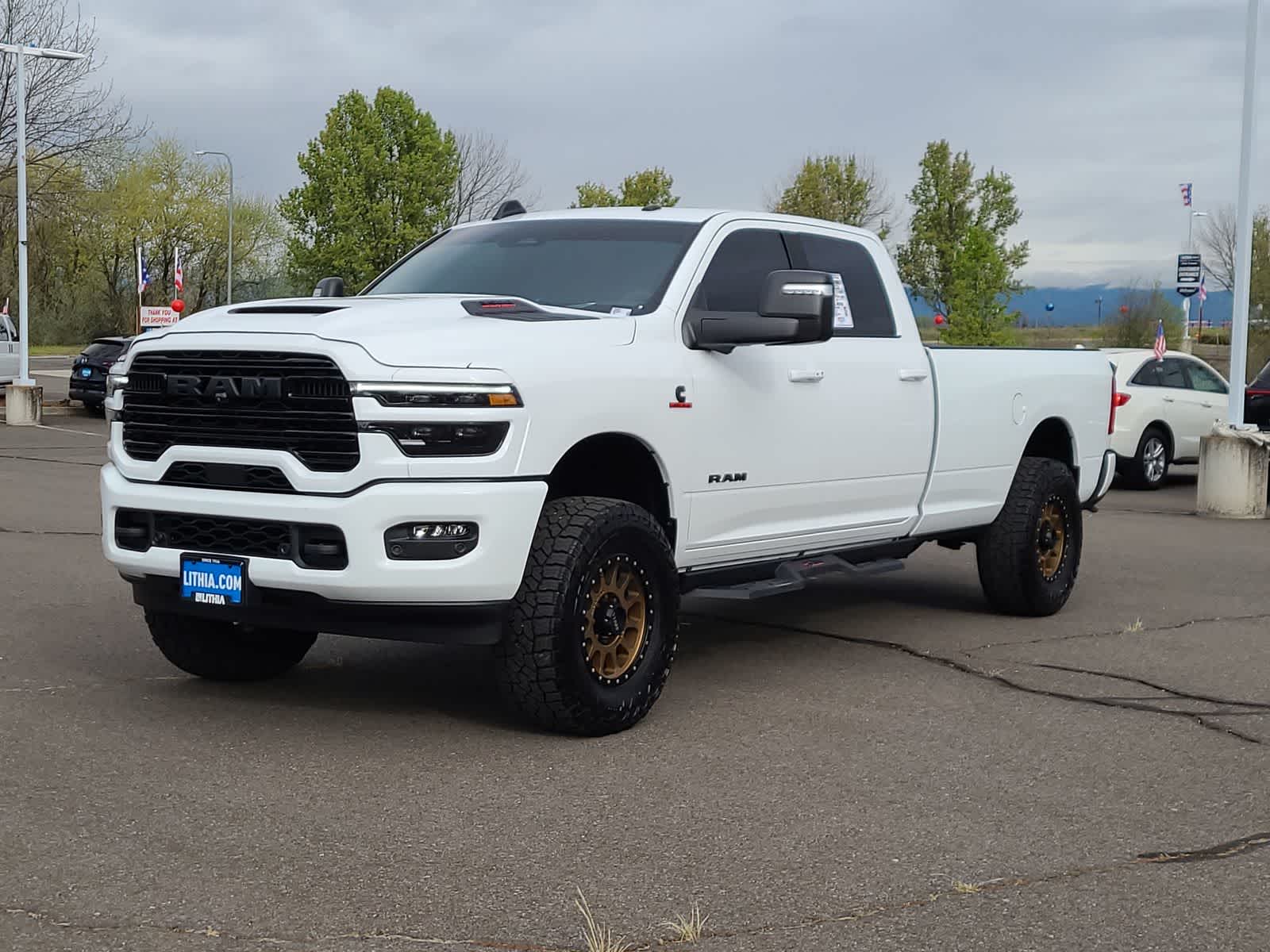 2025 RAM 3500 Laramie 4X4 Crew Cab LWB's photo