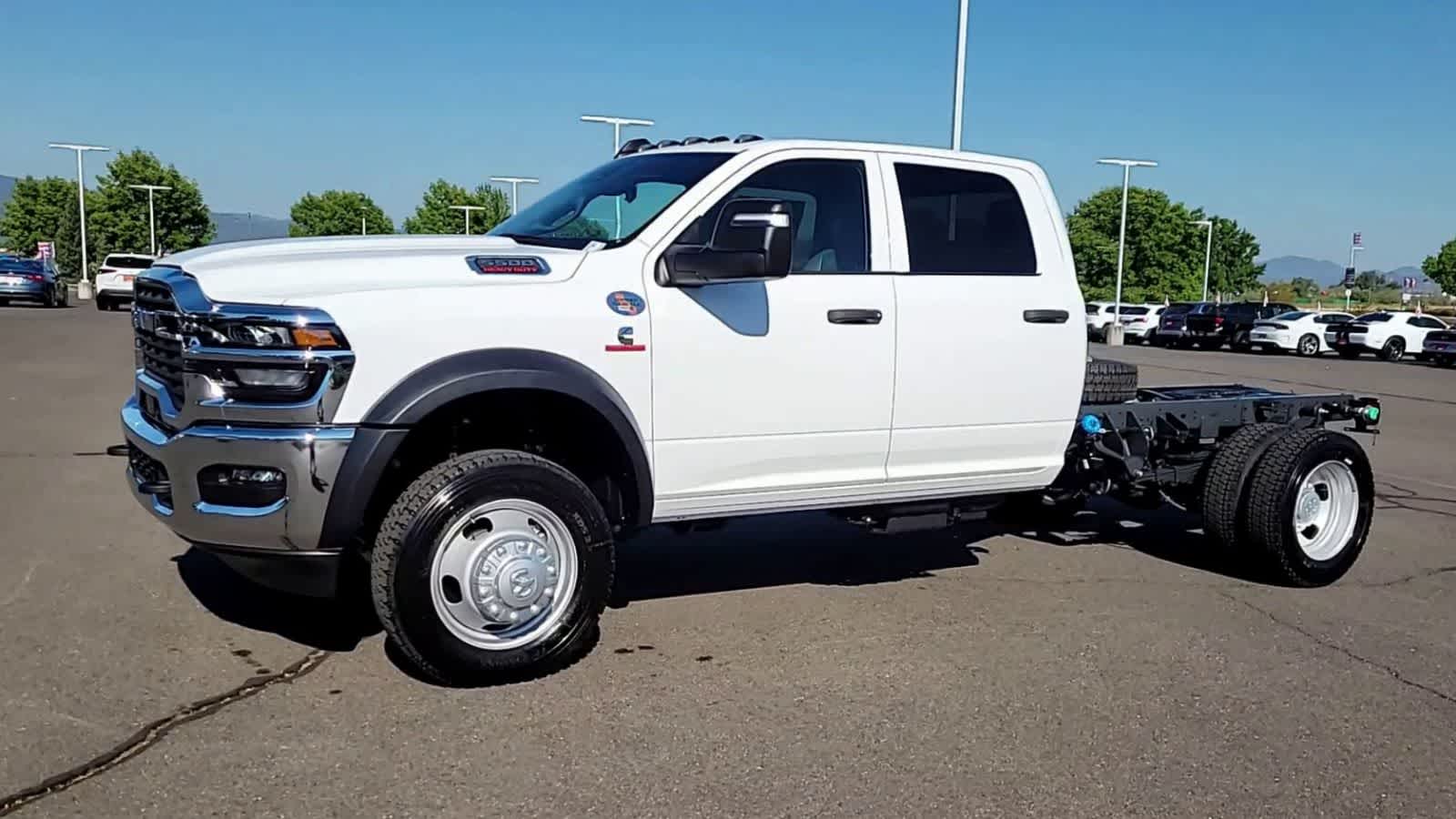 2025 Ram 5500 Tradesman photo 4