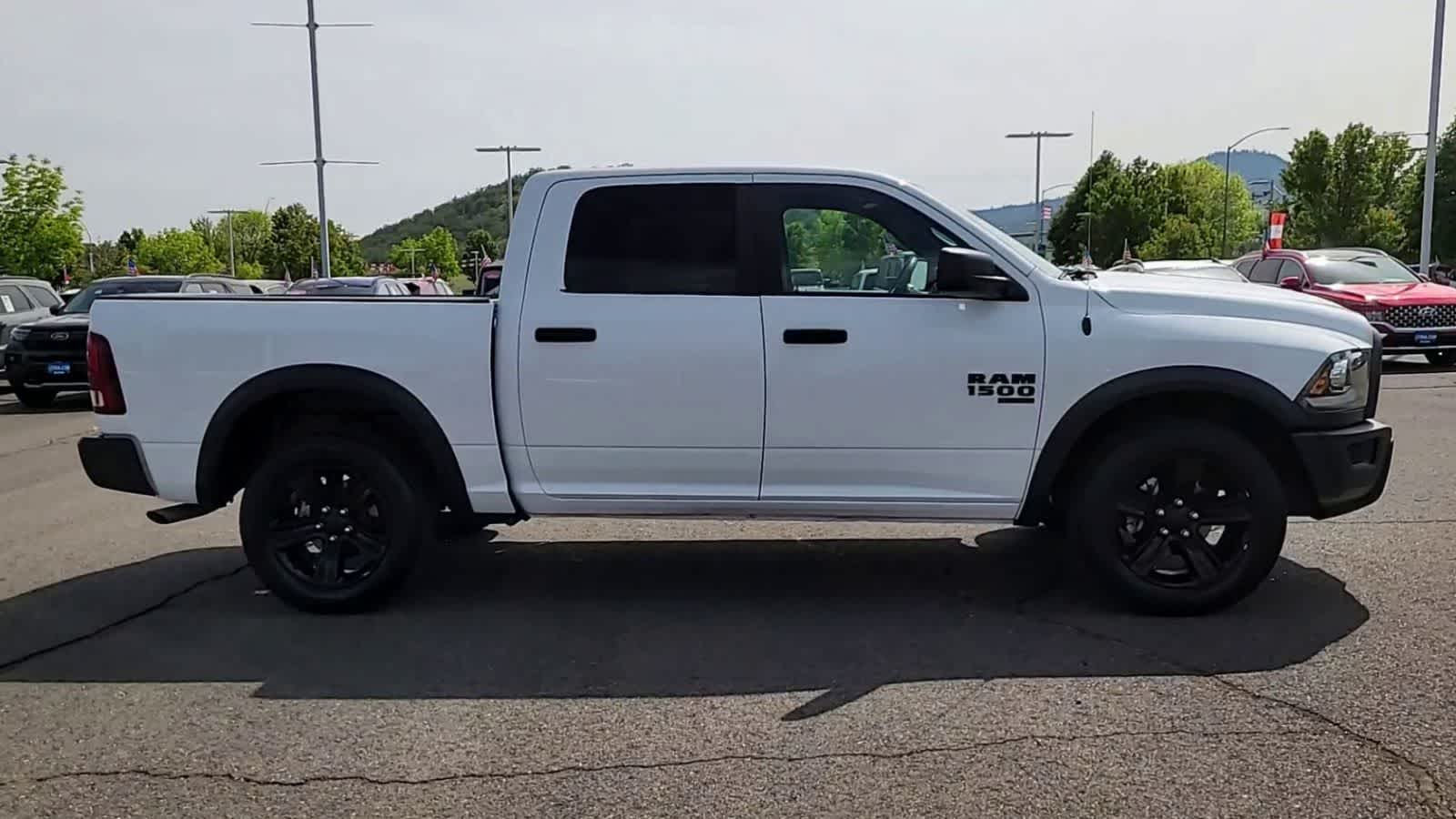 Thumbnail: 2024 RAM 1500 Classic - 9