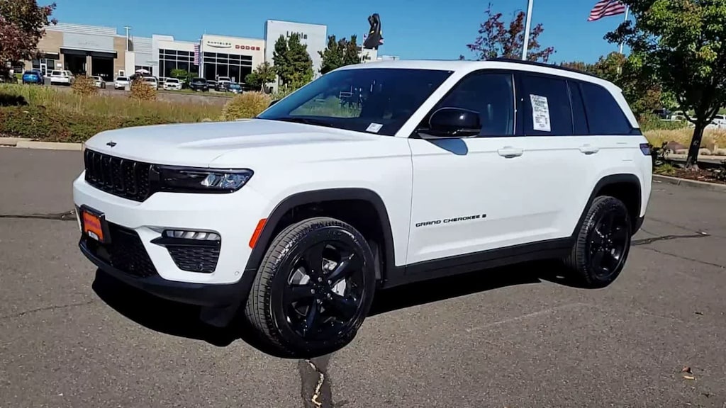 New 2025 Jeep Grand Cherokee LIMITED 4X4 Sport Utility