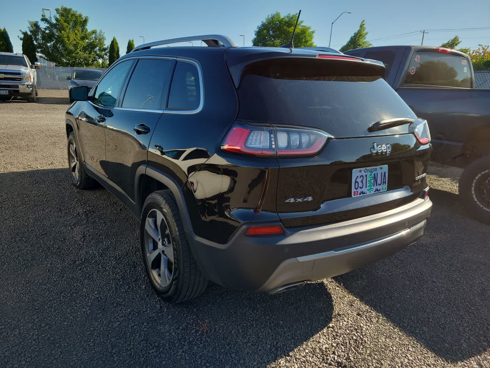 Thumbnail: 2019 Jeep Cherokee - 3