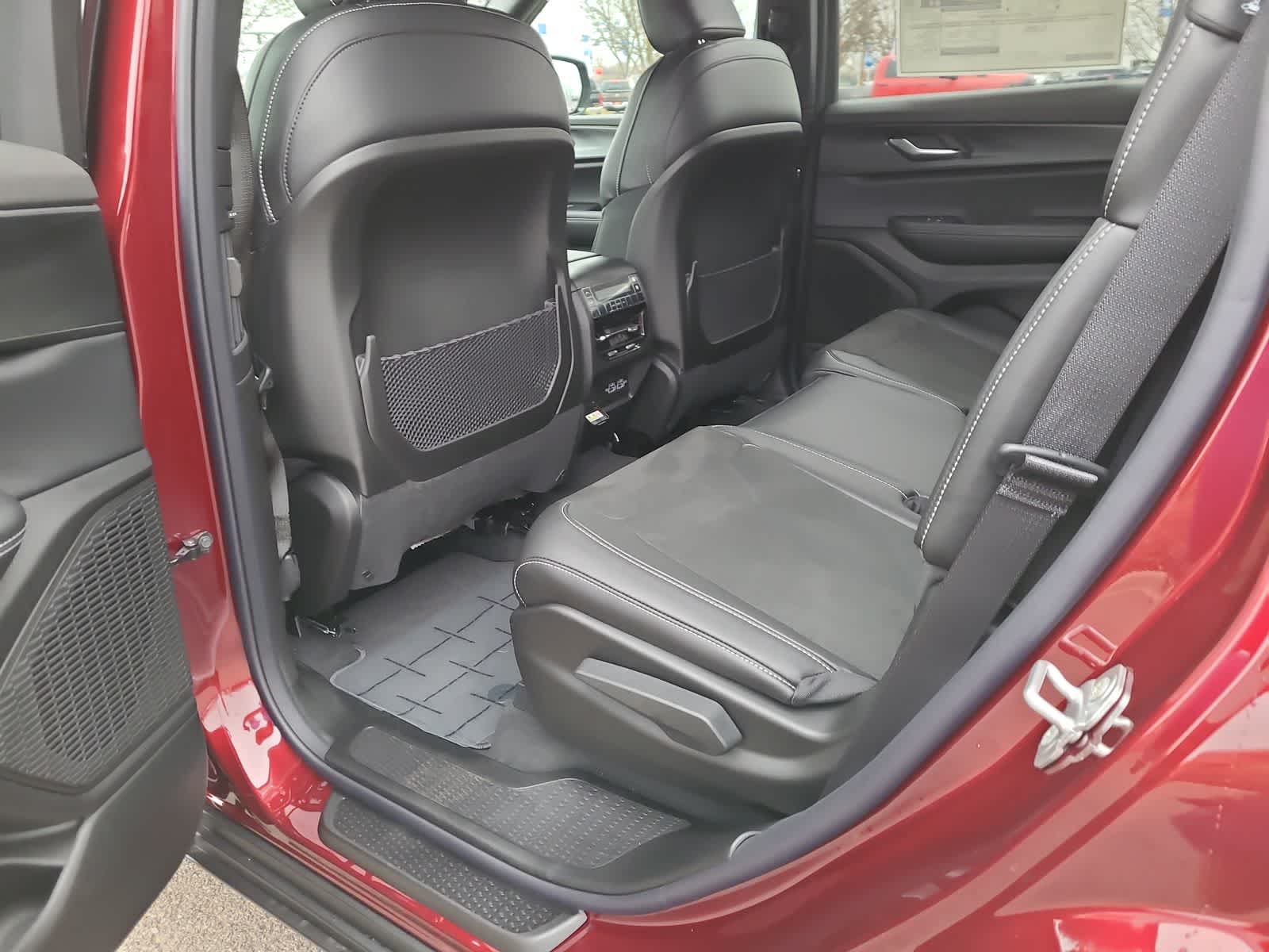 Thumbnail: 2025 Jeep Grand Cherokee - 20