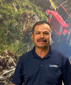 Staff member Armando Ledesma from ID_c1d7a5ca35d5