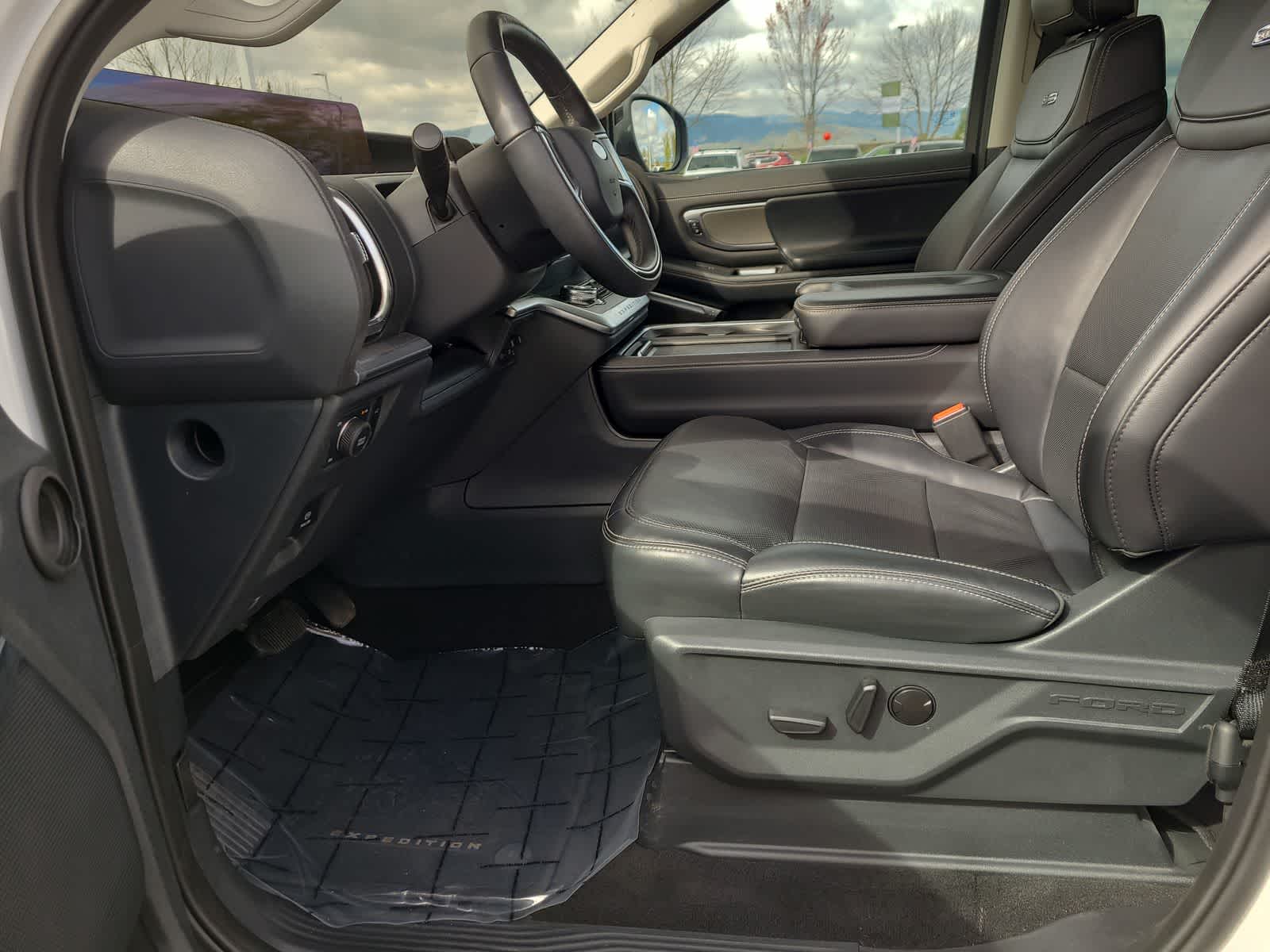 Thumbnail: 2025 Ford Expedition - 20