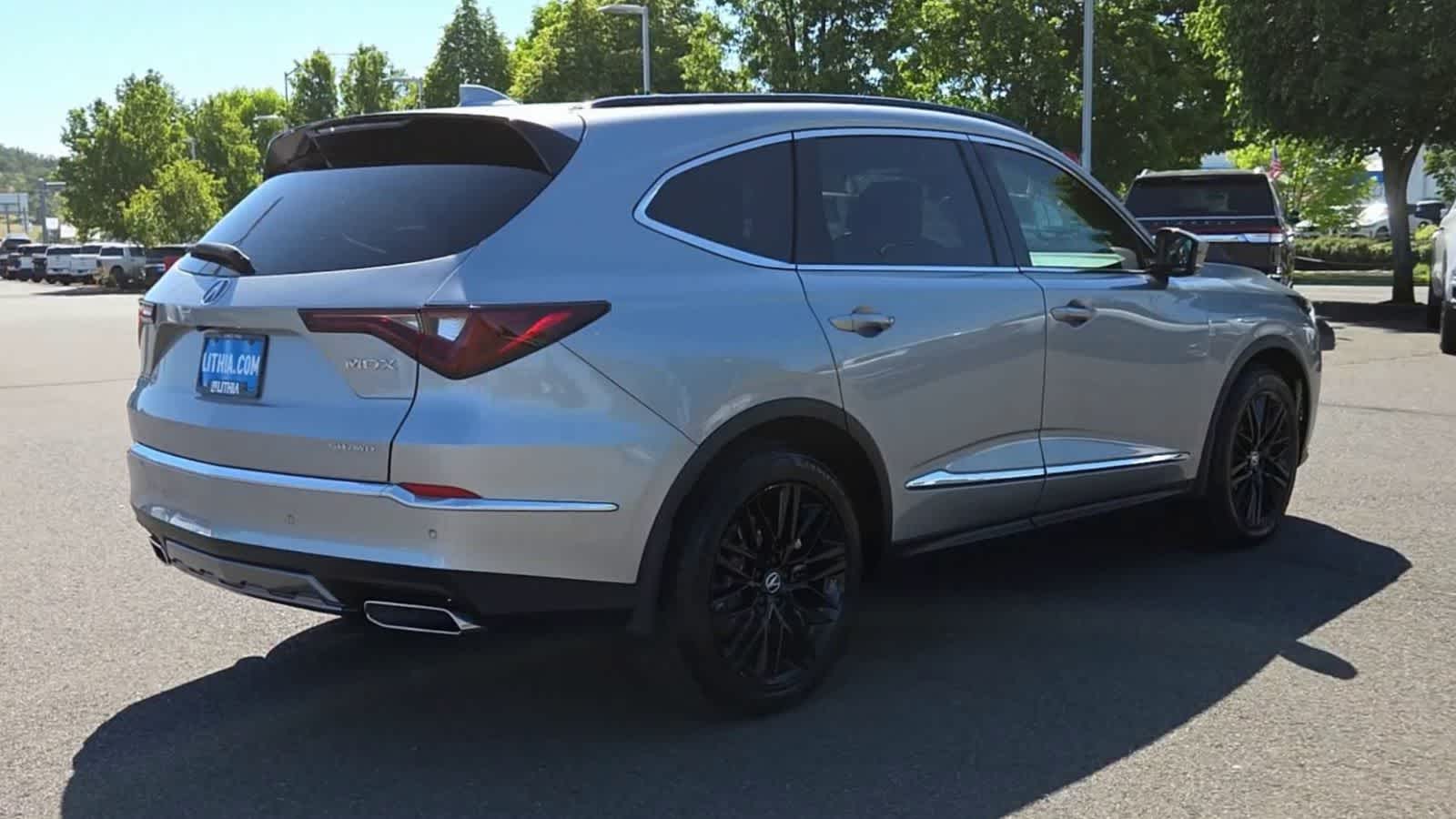 Thumbnail: 2025 Acura MDX - 8