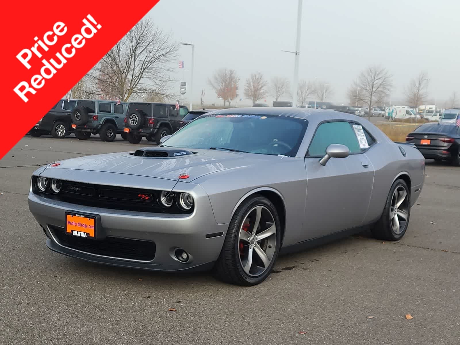 2016 Dodge Challenger R/T's photo