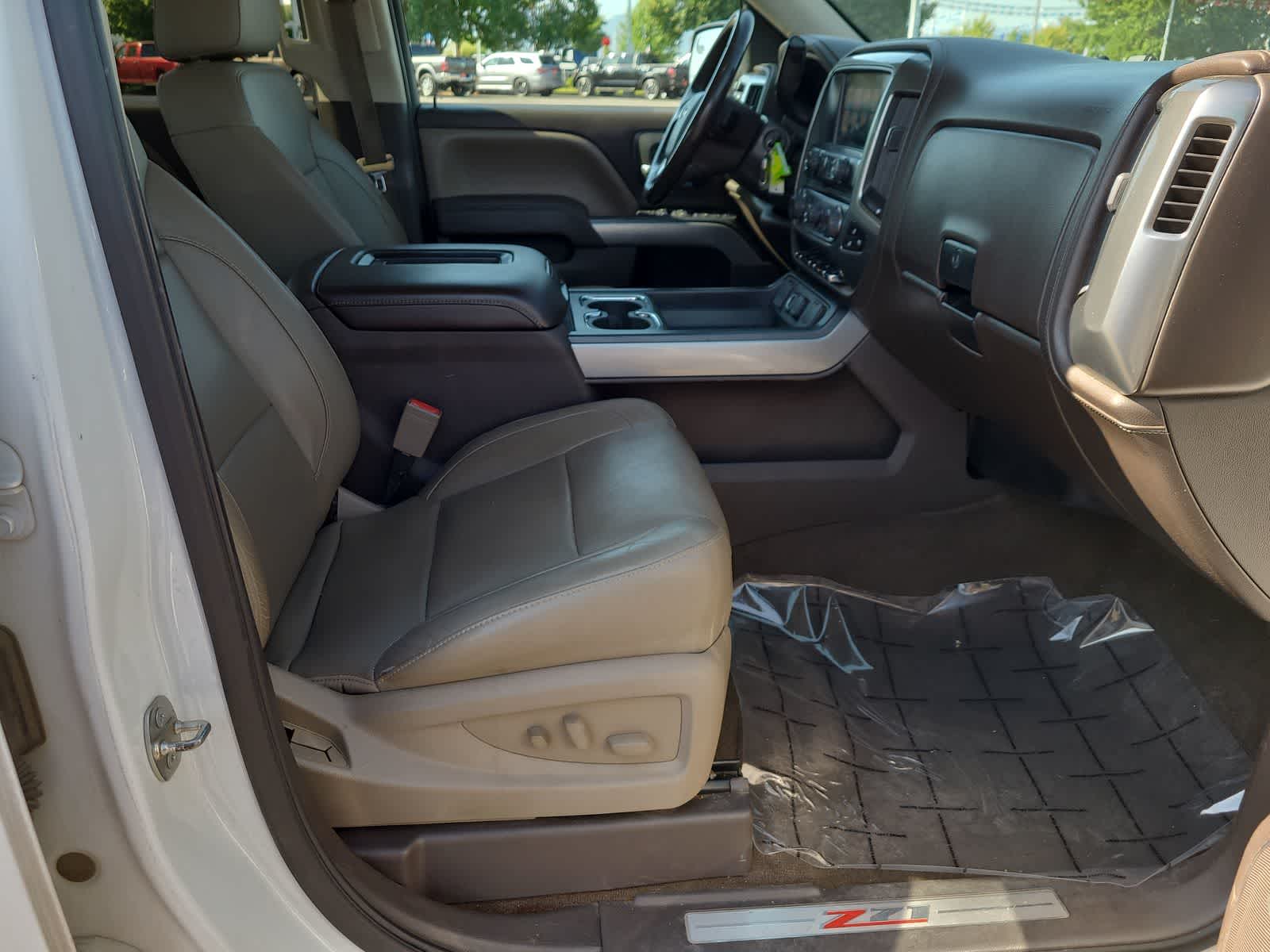 Thumbnail: 2016 Chevrolet Silverado 1500 - 22