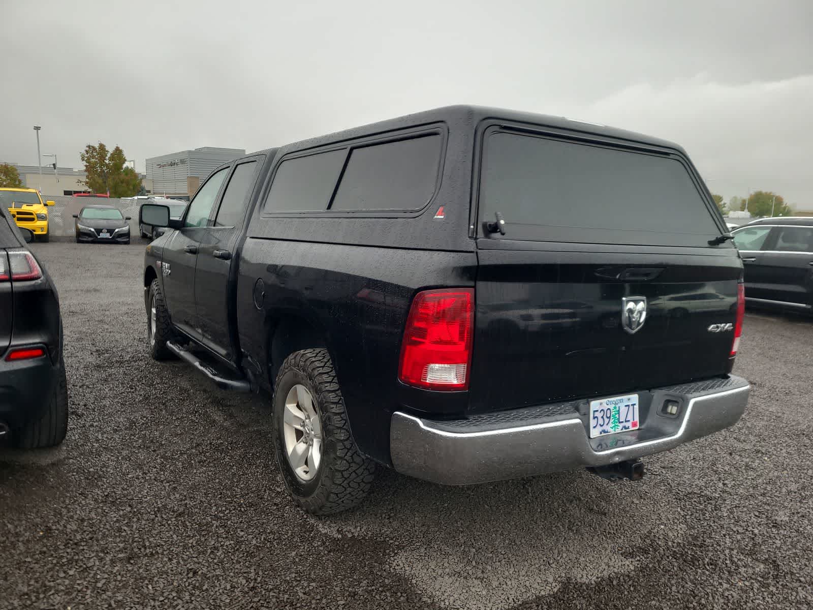 Thumbnail: 2019 RAM 1500 Classic - 3