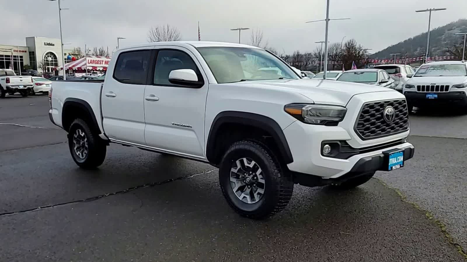 Thumbnail: 2020 Toyota Tacoma - 2