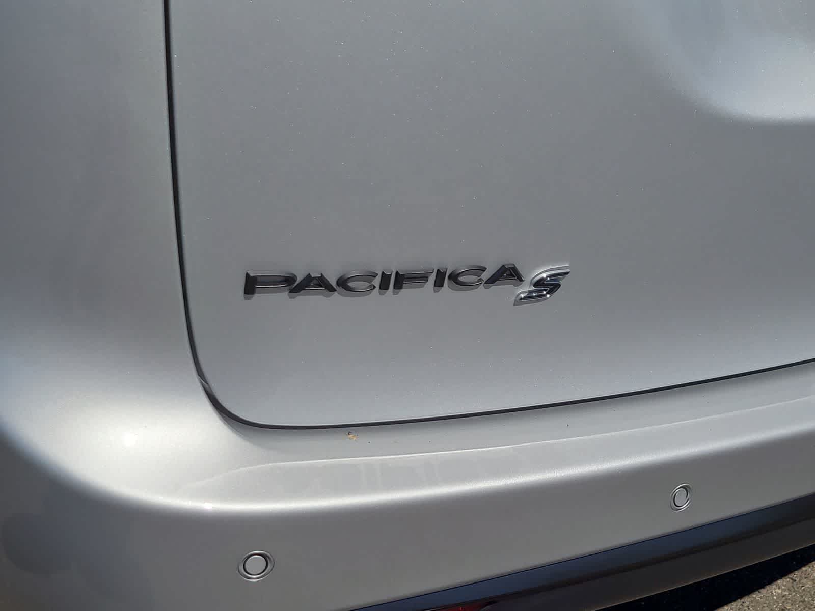 Thumbnail: 2026 Chrysler Pacifica - 15